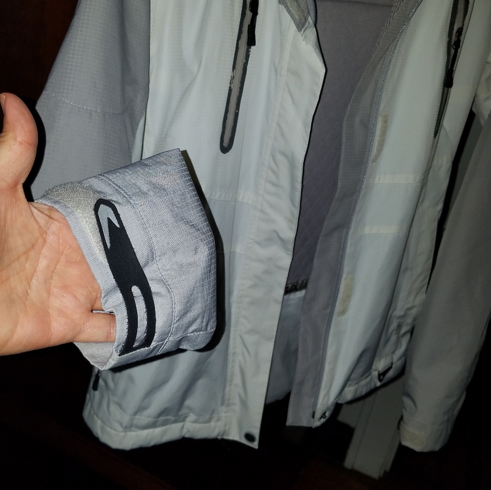 Alpine Insulated Jacket - Picture 5 of 16